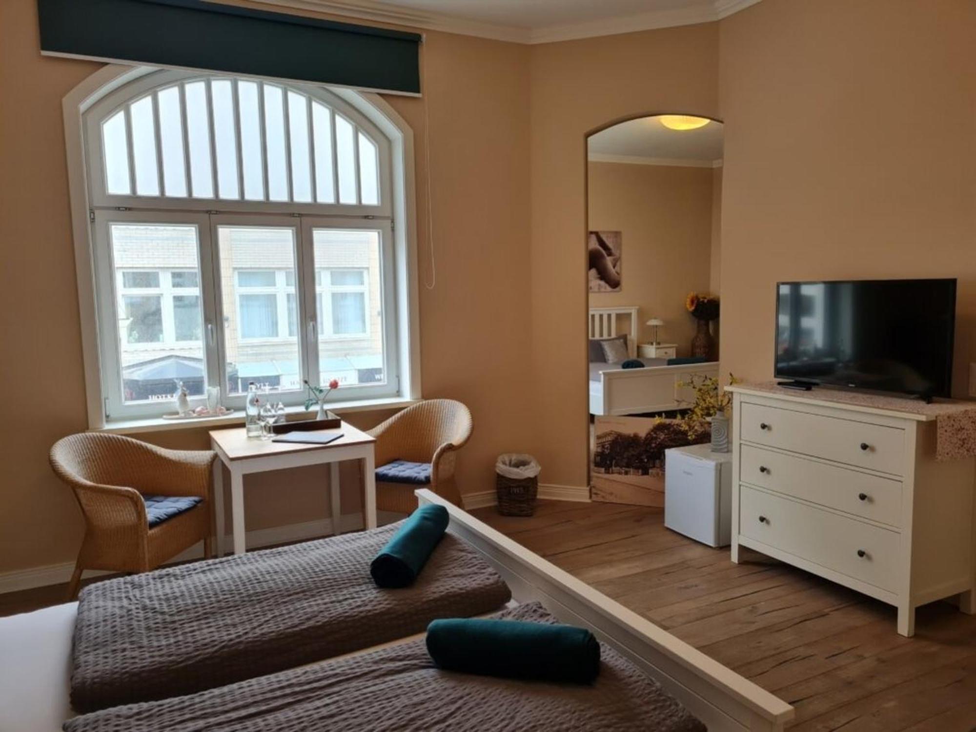 Gaestehaus Cafe Orth 21 * Westerland