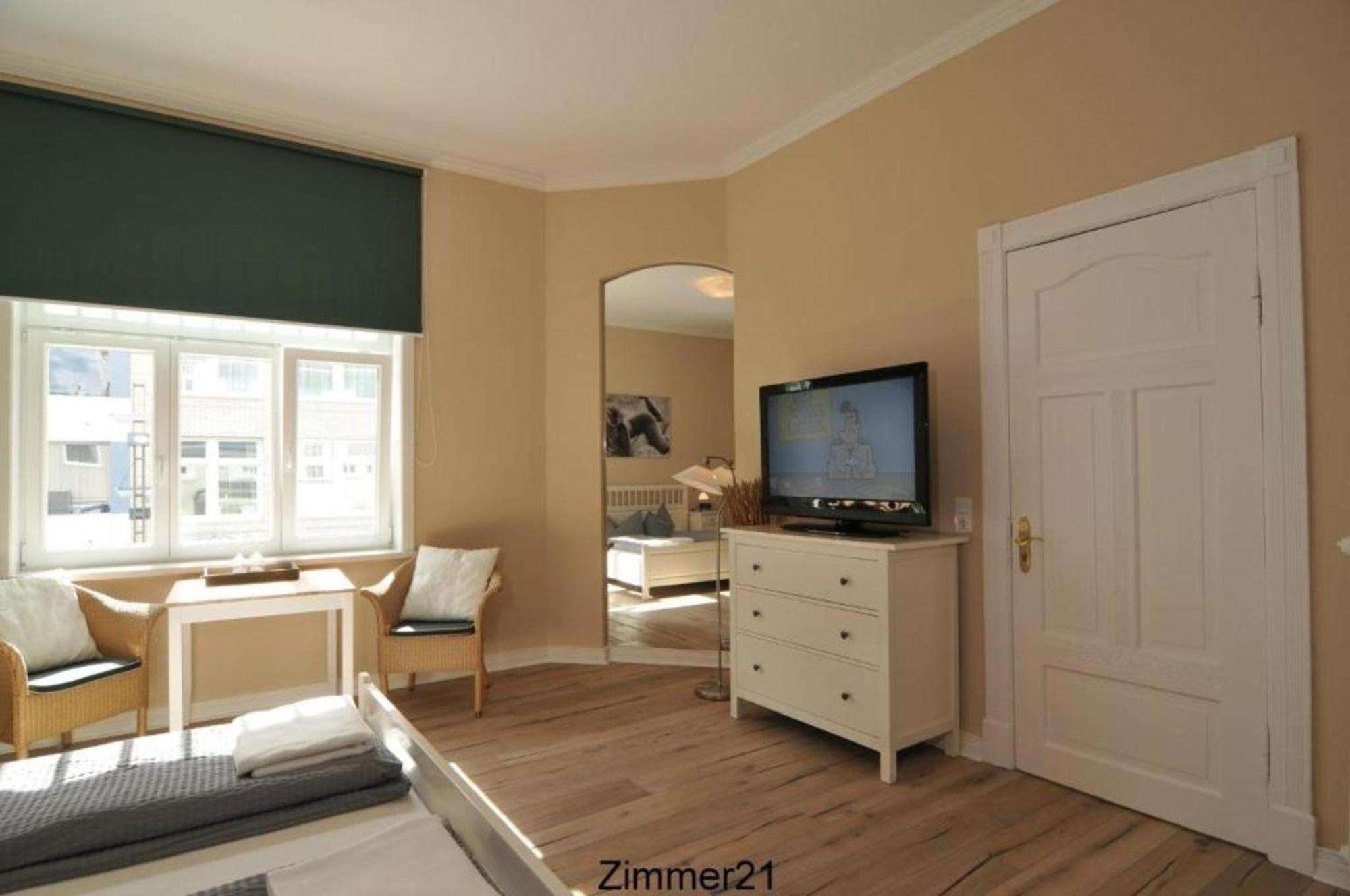 Gaestehaus Cafe Orth 21 Apartment